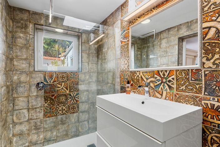 Image No.17-4 Bed Country Property for sale