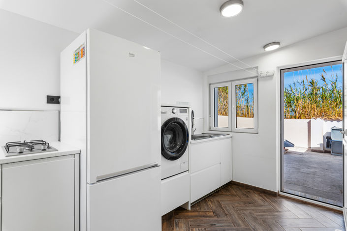 Image No.18-4 Bed Country Property for sale