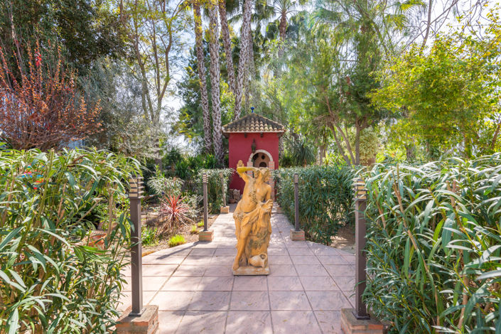 Image No.34-4 Bed Country Property for sale