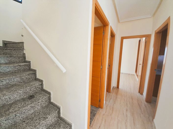 Image No.10-3 Bed Villa for sale