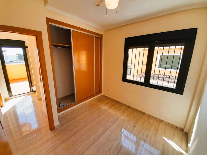 Image No.18-3 Bed Villa for sale