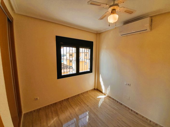 Image No.19-3 Bed Villa for sale