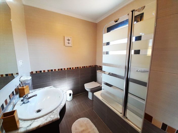 Image No.29-2 Bed Villa for sale