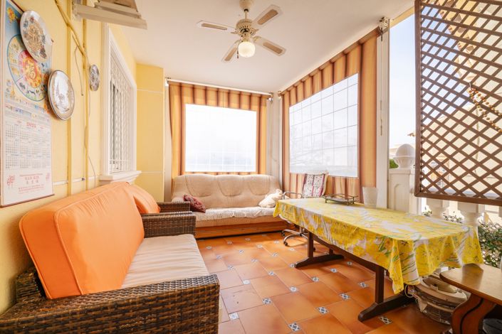 Image No.10-4 Bed Townhouse for sale