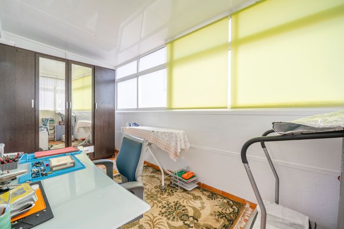 Image No.34-4 Bed Townhouse for sale