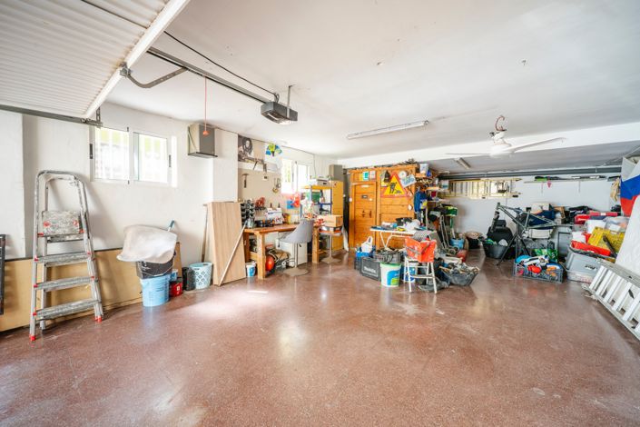 Image No.36-4 Bed Townhouse for sale