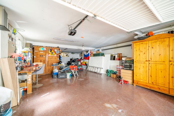 Image No.37-4 Bed Townhouse for sale