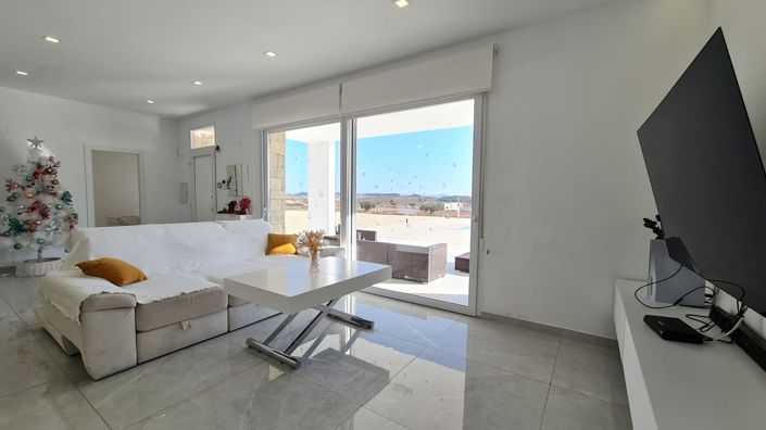 Image No.29-3 Bed Villa for sale