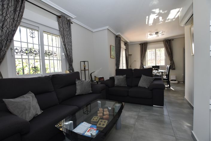 Image No.10-3 Bed Villa for sale