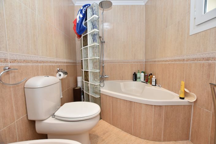 Image No.22-3 Bed Villa for sale