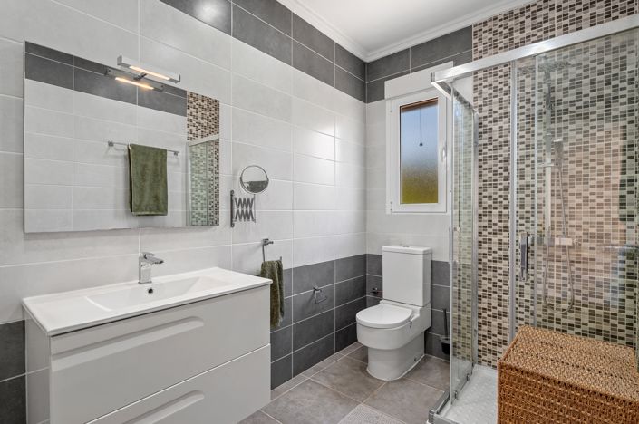 Image No.19-3 Bed Villa for sale