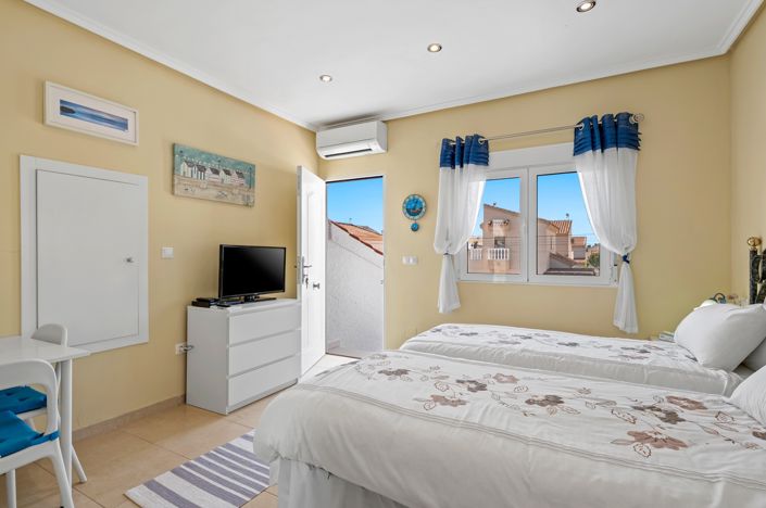 Image No.38-3 Bed Villa for sale