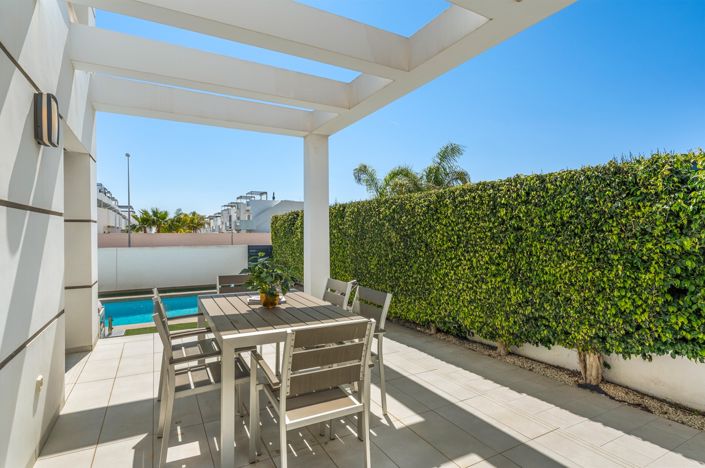 Image No.28-3 Bed Villa for sale