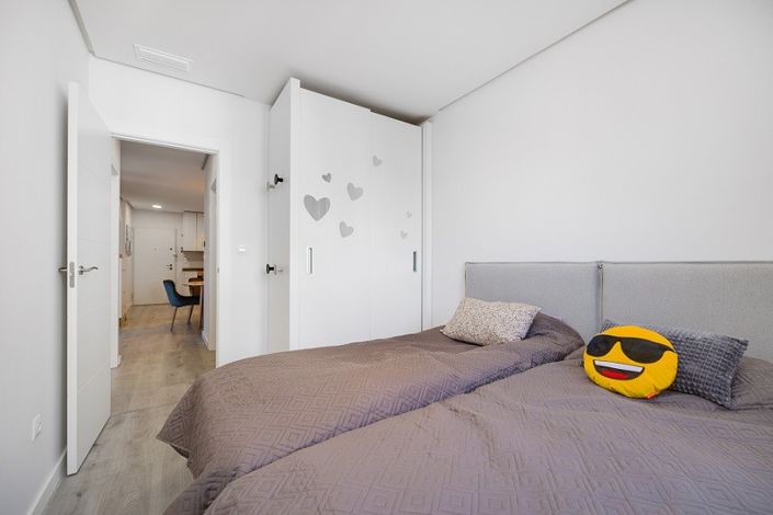 Image No.15-3 Bed Apartment for sale