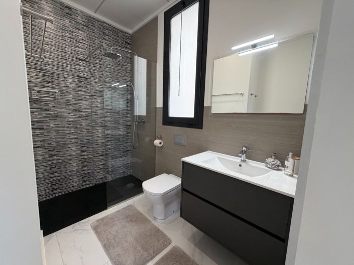 Image No.15-3 Bed Villa for sale