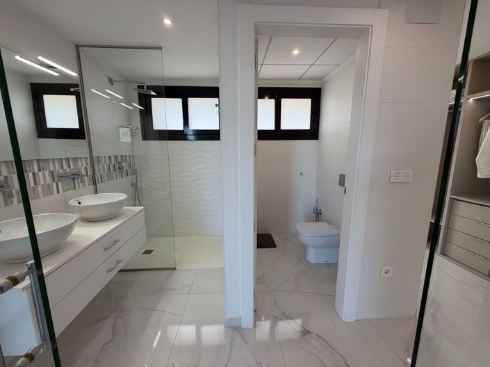 Image No.18-3 Bed Villa for sale