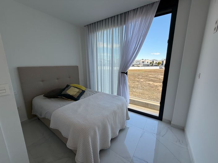 Image No.22-3 Bed Villa for sale