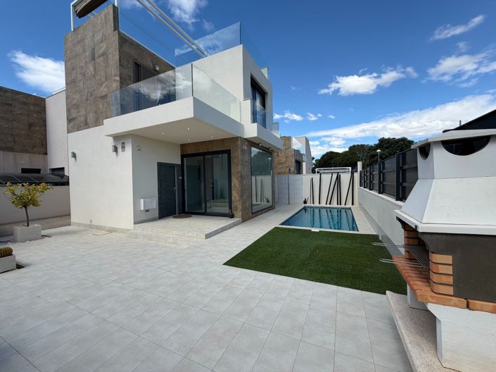 Image No.30-3 Bed Villa for sale