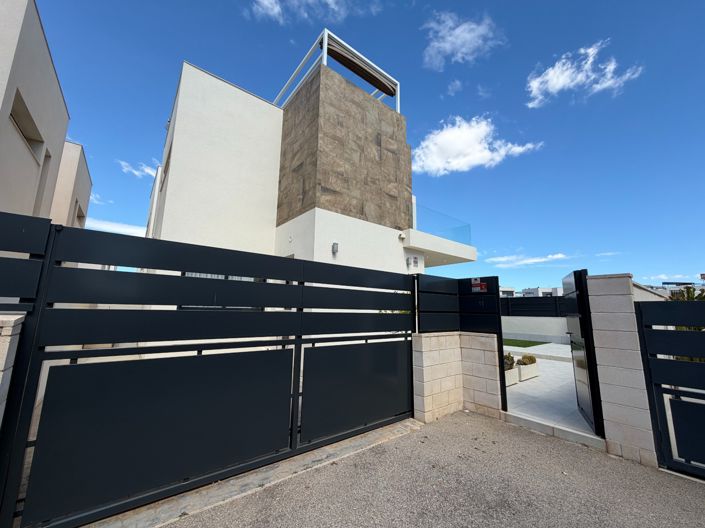 Image No.33-3 Bed Villa for sale