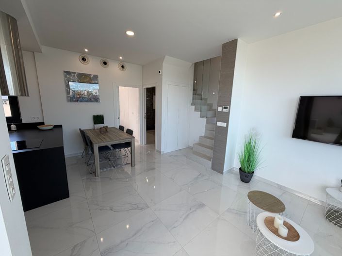 Image No.8-3 Bed Villa for sale