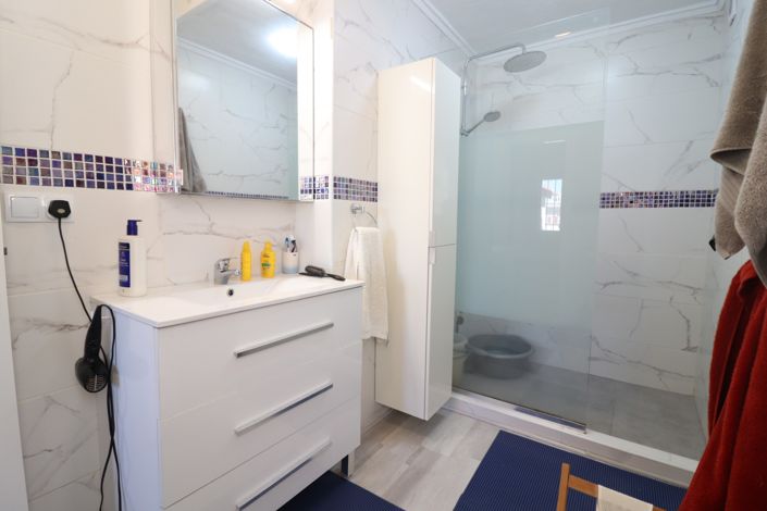 Image No.24-3 Bed Villa for sale