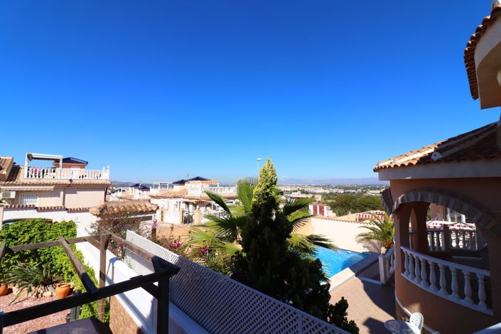 Image No.3-3 Bed Villa for sale