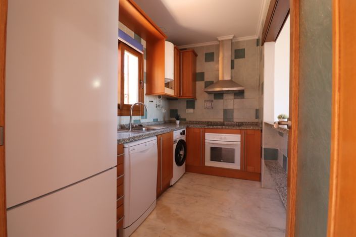 Image No.10-2 Bed Bungalow for sale