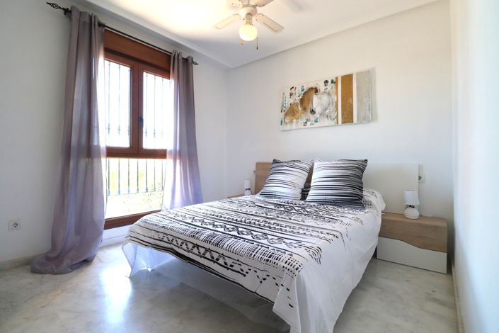 Image No.12-2 Bed Bungalow for sale
