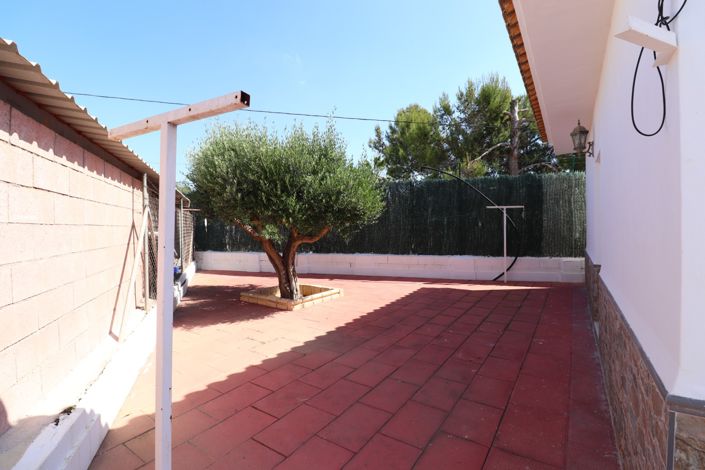 Image No.53-4 Bed Country Property for sale