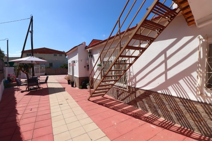 Image No.55-4 Bed Country Property for sale