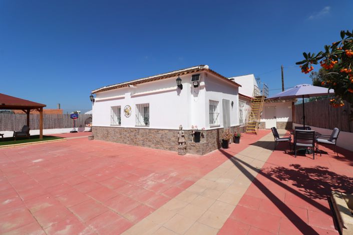 Image No.57-4 Bed Country Property for sale