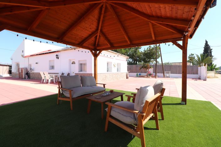 Image No.59-4 Bed Country Property for sale