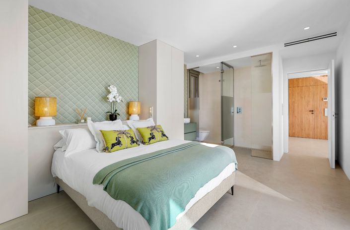 Image No.11-3 Bed Apartment for sale