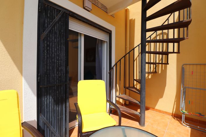 Image No.22-2 Bed Townhouse for sale
