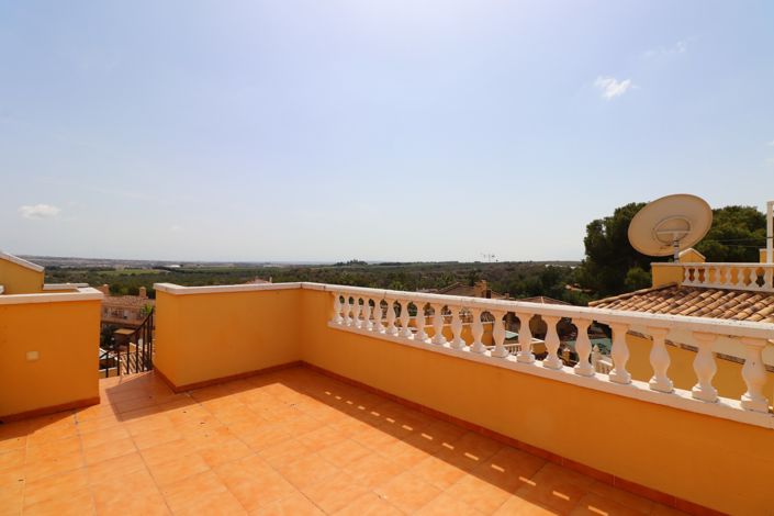 Image No.24-2 Bed Townhouse for sale