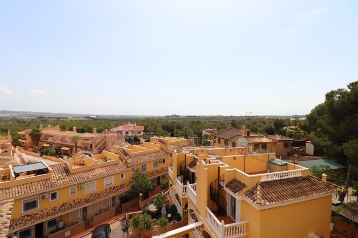 Image No.26-2 Bed Townhouse for sale