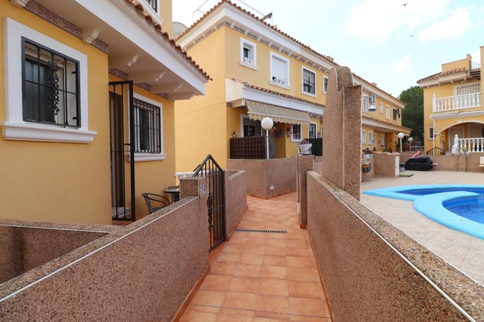 Image No.5-2 Bed Townhouse for sale