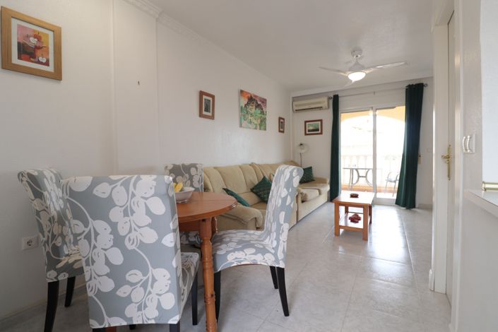 Image No.8-2 Bed Townhouse for sale