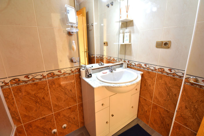 Image No.16-2 Bed Apartment for sale