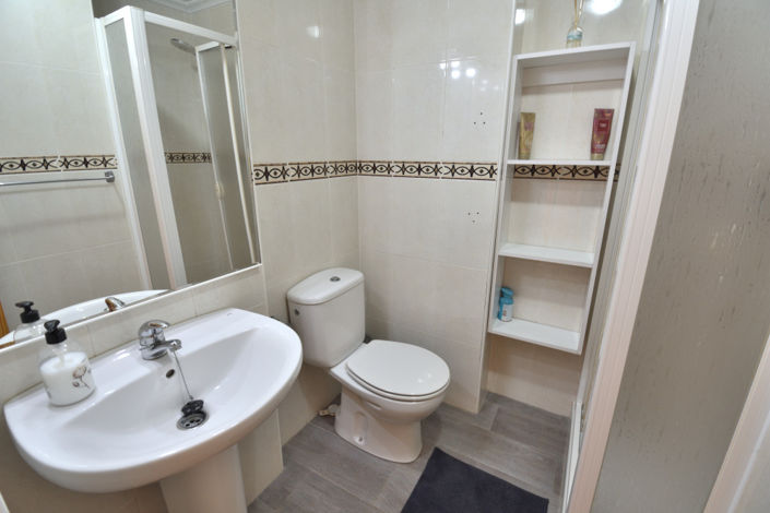 Image No.20-2 Bed Apartment for sale