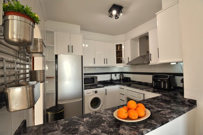 Image No.9-2 Bed Apartment for sale