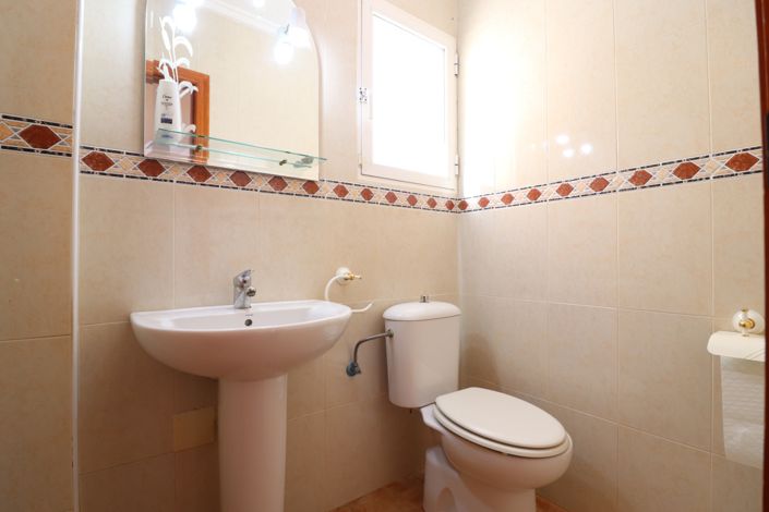 Image No.14-3 Bed Villa for sale