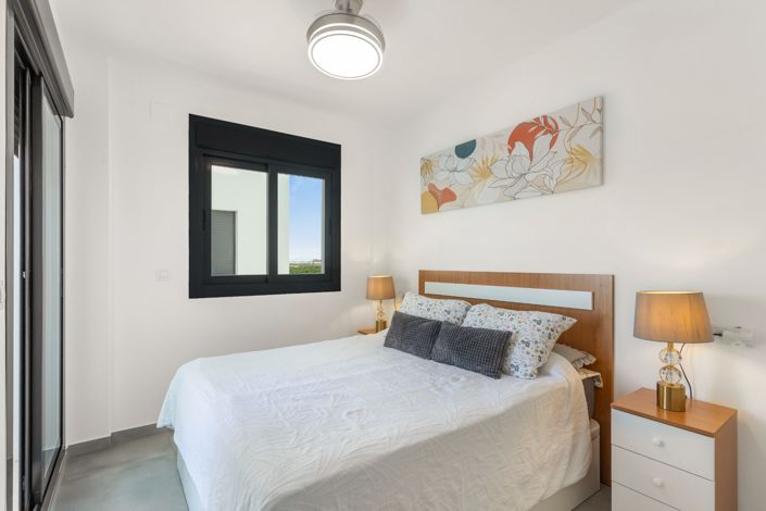 Image No.11-2 Bed Apartment for sale