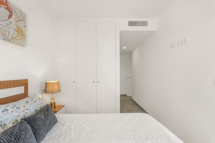 Image No.12-2 Bed Apartment for sale