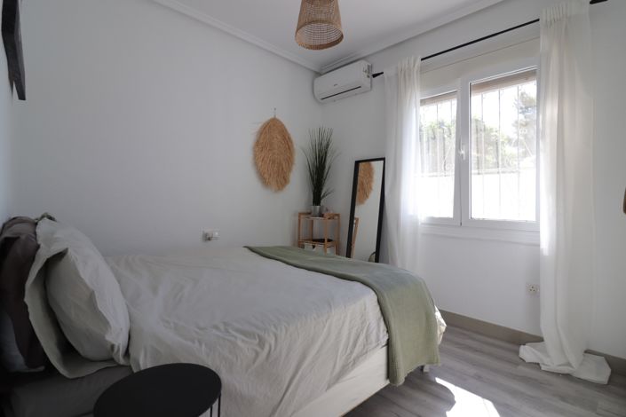 Image No.17-3 Bed Villa for sale