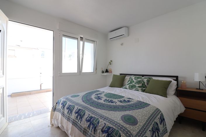 Image No.22-3 Bed Villa for sale