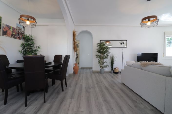 Image No.7-3 Bed Villa for sale