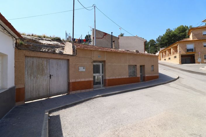 Image No.22-3 Bed Bungalow for sale
