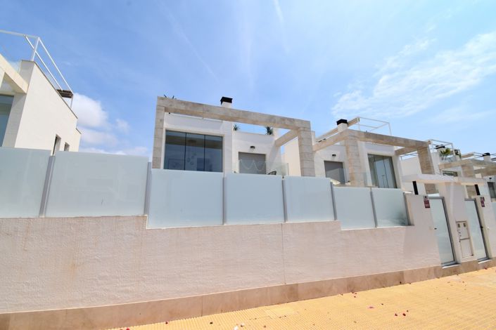 Image No.5-4 Bed Villa for sale