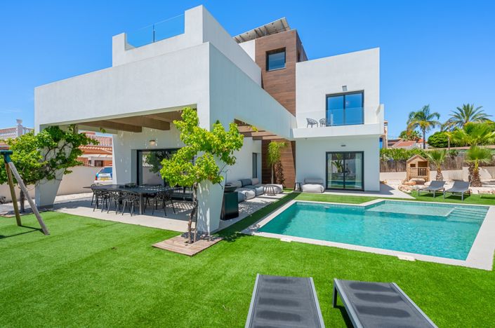 Detached Villa in Ciudad Quesada
